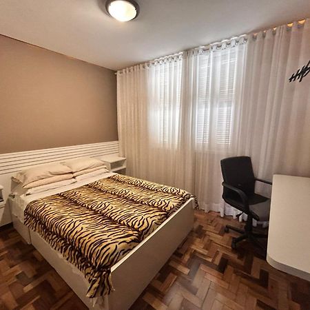 Pertinho Consulado Americano Ar Condicionado 2 Quartos Ate 5 Pessoas Av Carlos Gomes ปอร์โตอัลเลเกร ภายนอก รูปภาพ